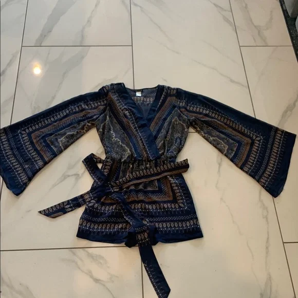 VENUS Blue Patterned Kimono Romper - Picture 3 of 3